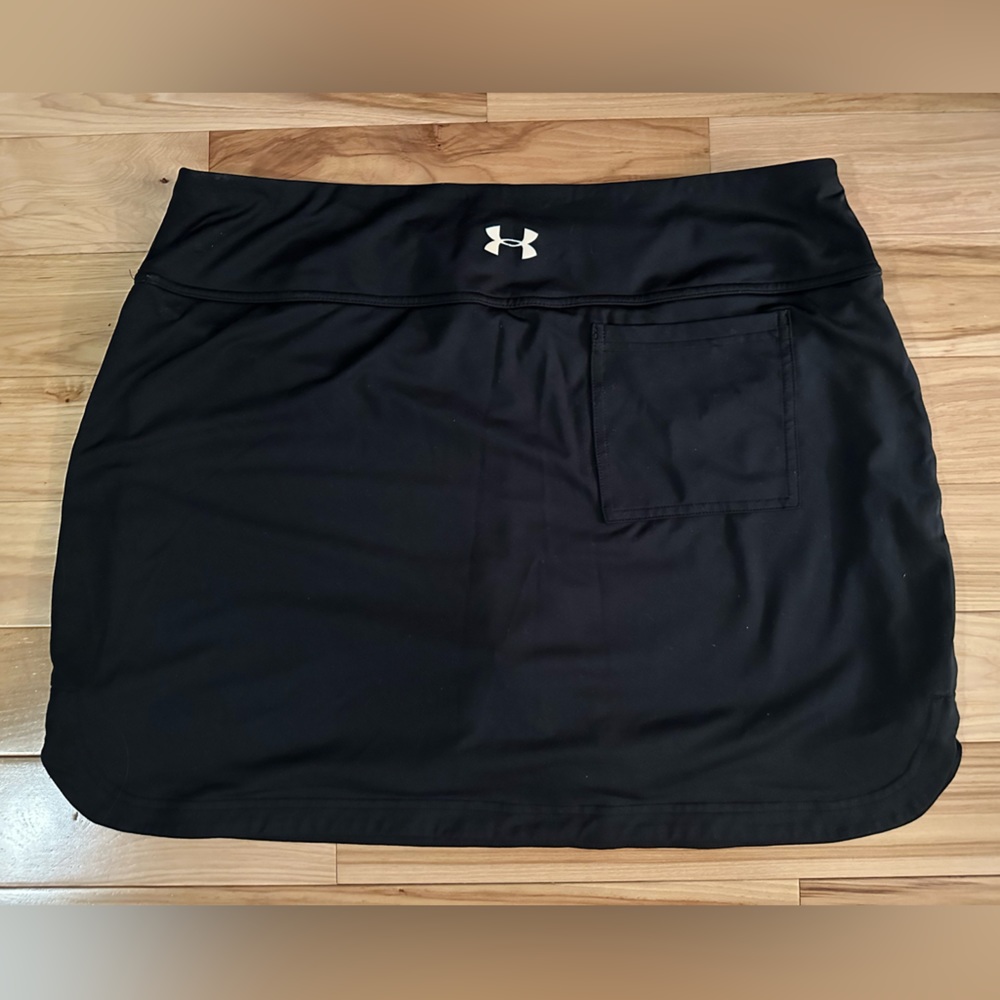 Under Armour Semi-Fitted Tennis mini Skirt with Shorts Women’s XL Black Stretch